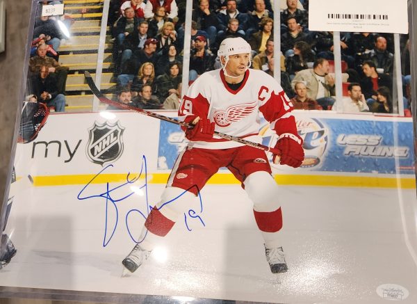 Steve Yzerman Detroit Red Wings Signed 11x14 Photo w/ JSA COA