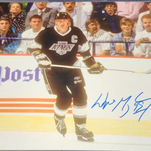 Wayne Gretzky Los Angeles Kings Signed 11x14 Photo w/ JSA COA