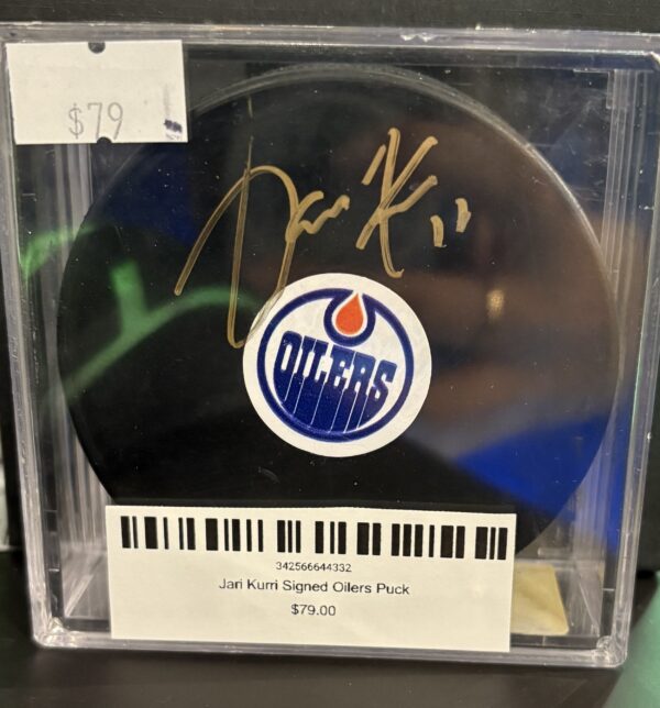 Jari Kurri Signed Oilers Puck
